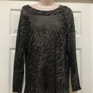 NWOT  Semi Cheer Top Size 1XL